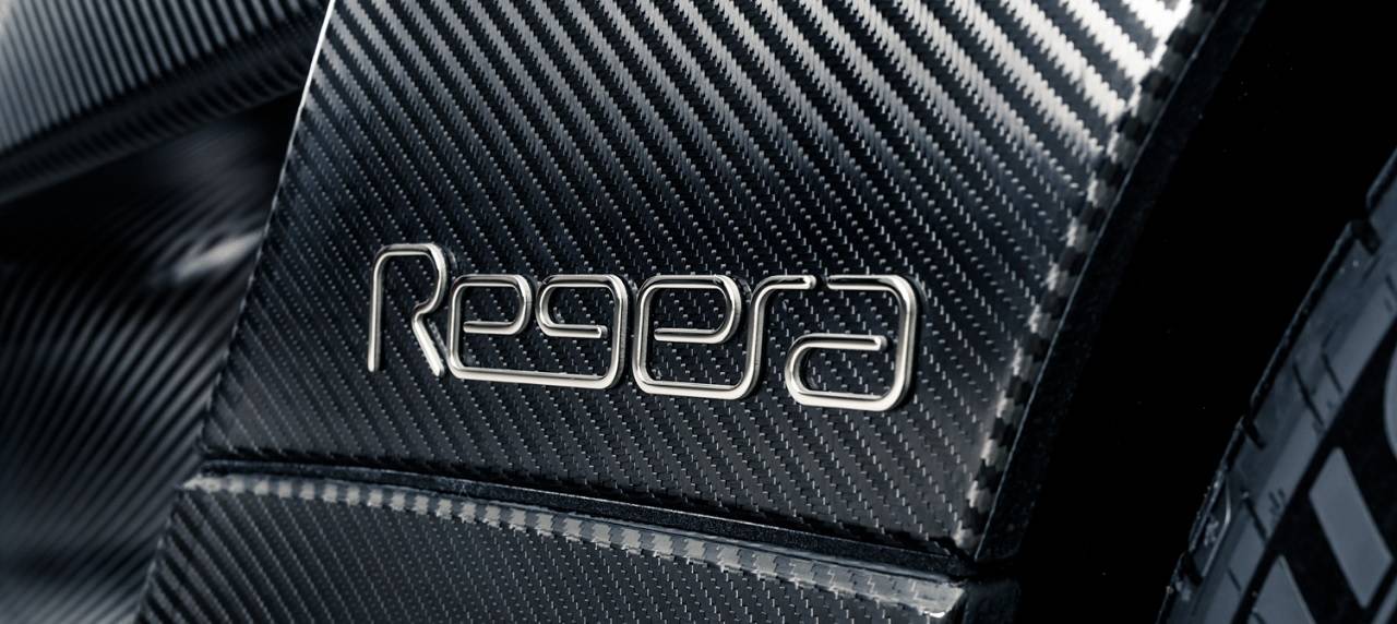 Koenigsegg Builds A Fully Carbon Fiber Hypercar