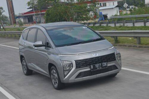 Ini Perbedaan Hyundai Stargazer X Dan Stargazer