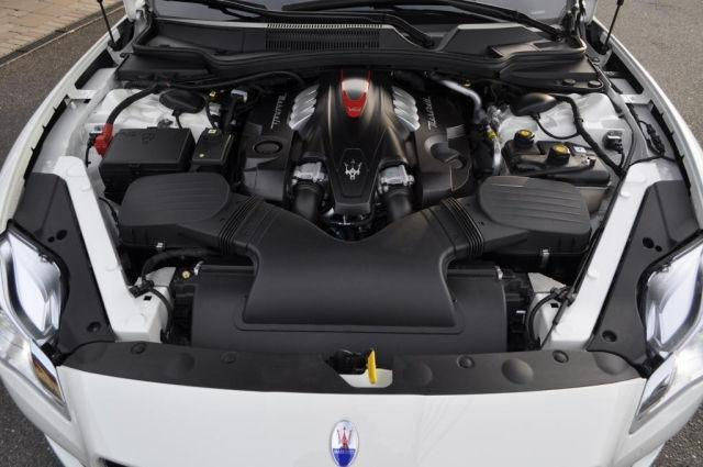 Maserati engine