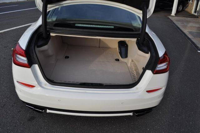 White Maserati open trunk