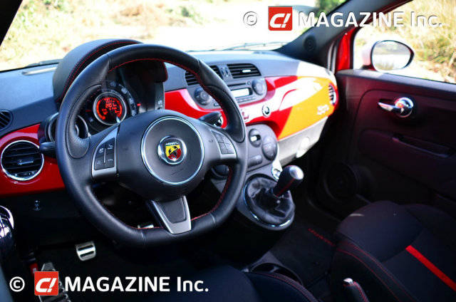 Fiat 500 Abarth interior