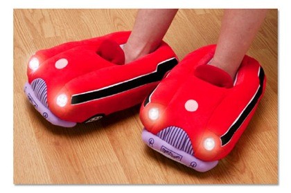 Illuminating car slippers