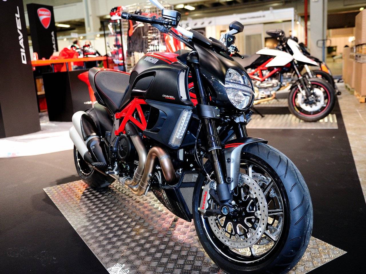 400cc-motorcycle-philippines-2019-reviewmotors-co