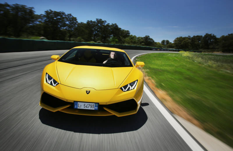 Lamborghini Huracan in highway