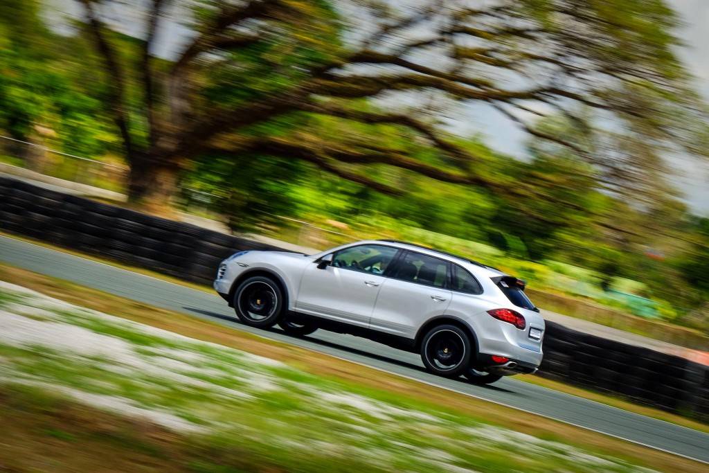 Silver Porsche Cayenne