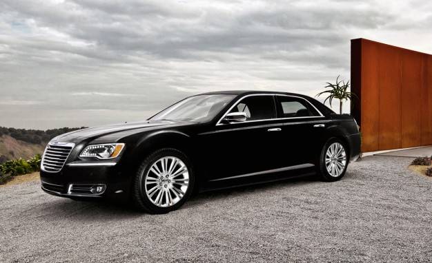 Black Chrysler 300C
