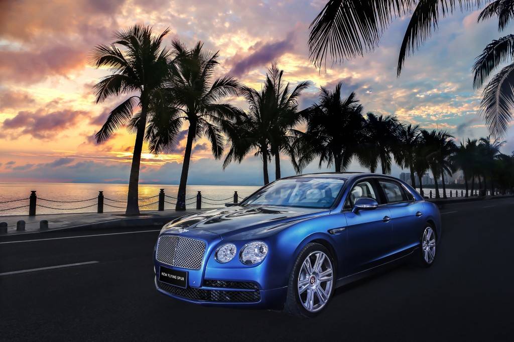 Bentley FLying Spur V8