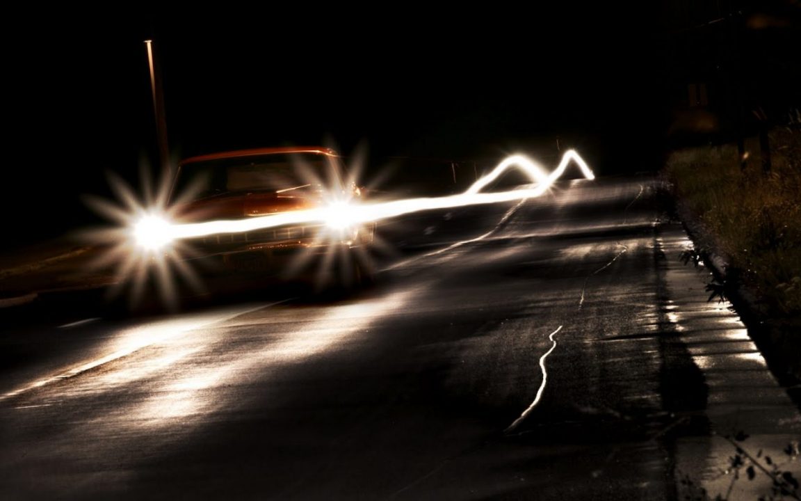 Headlight Bulbs—Why You Should Always Replace Them in Pairs