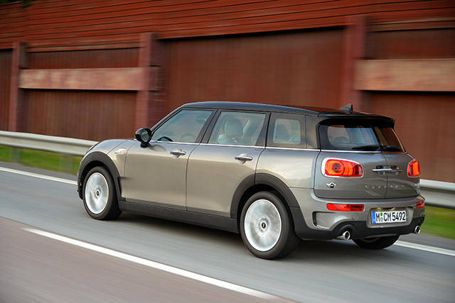 Mini clubman grey side view