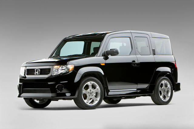 Black Honda Element EX