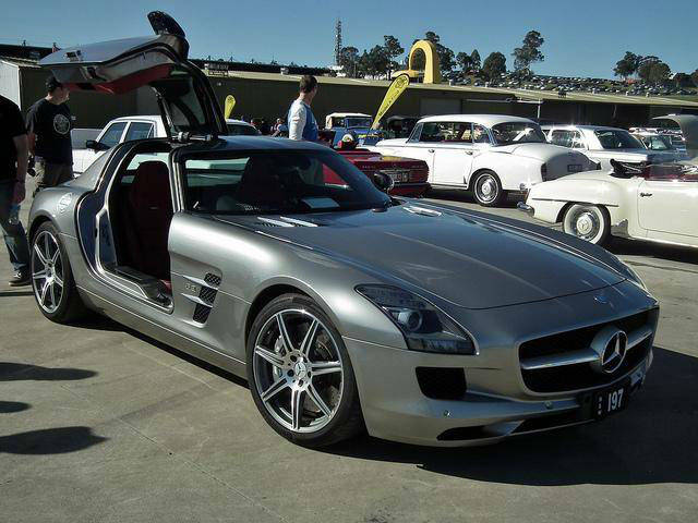 gull wing