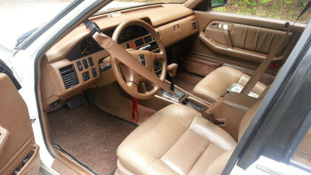 motorized seatbelt