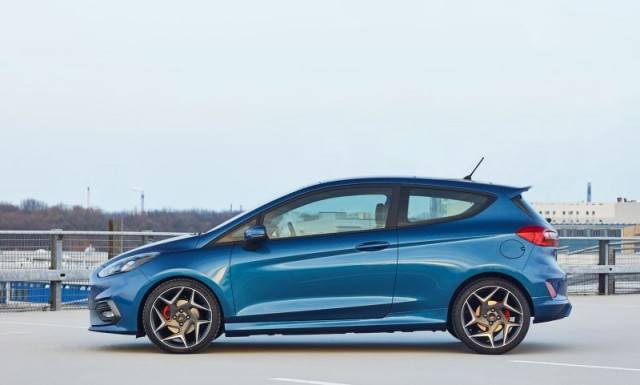 Blue 2018 Ford Fiesta ST side view