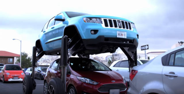 Hydraulic-Powered Hum Rider Jeep Grand Cherokee