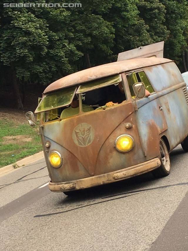 Hooligan - Rusty Volkswagen Type 2