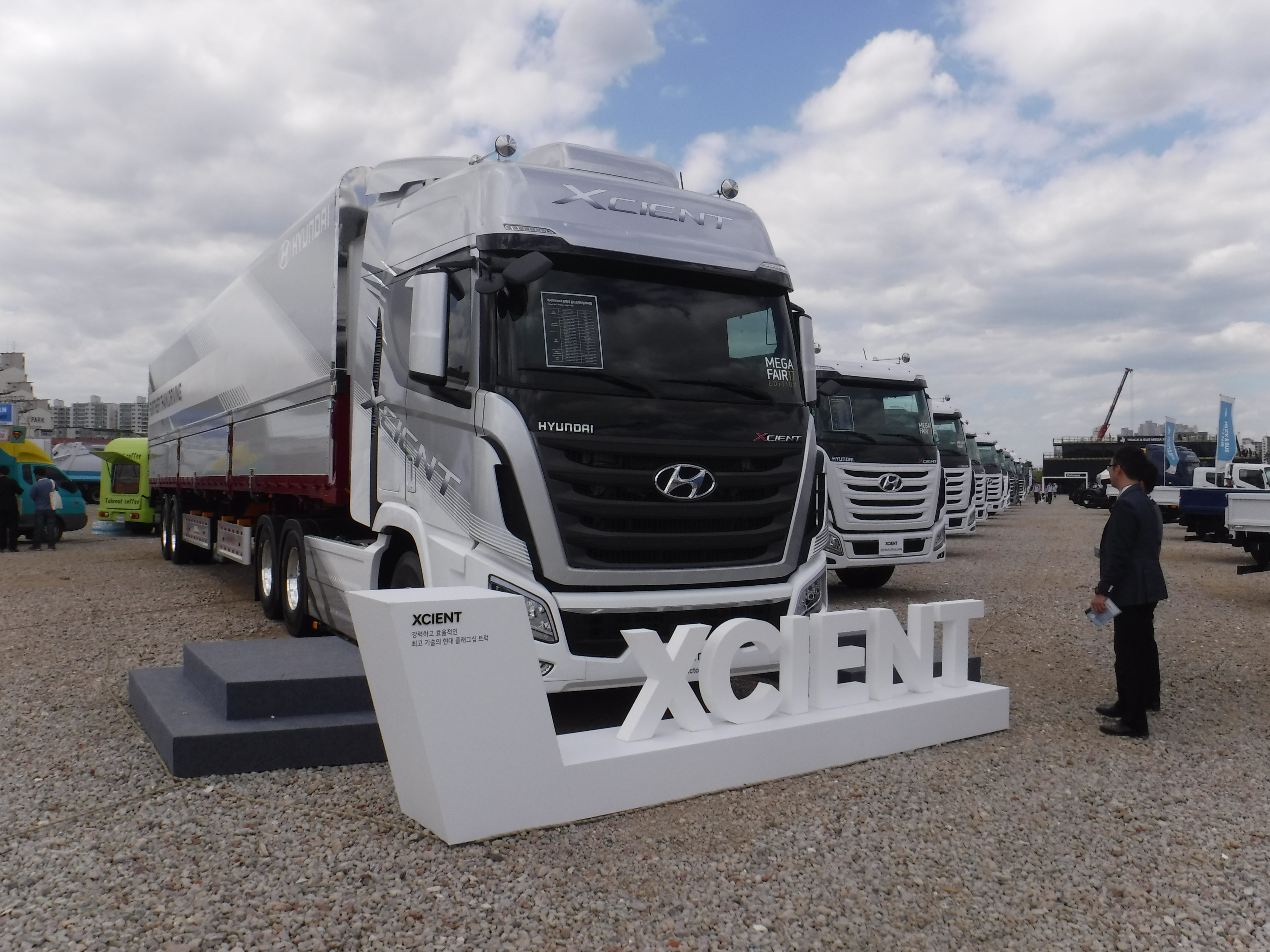 Hyundai Stages Massive Truck & Bus Megafair in Korea Hyundai 2017 Truck & Bus Megafair