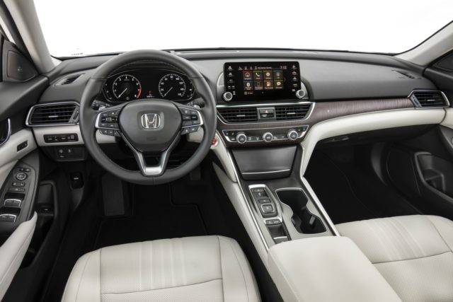 Front Seat, dashboard of Honda Accord 2018