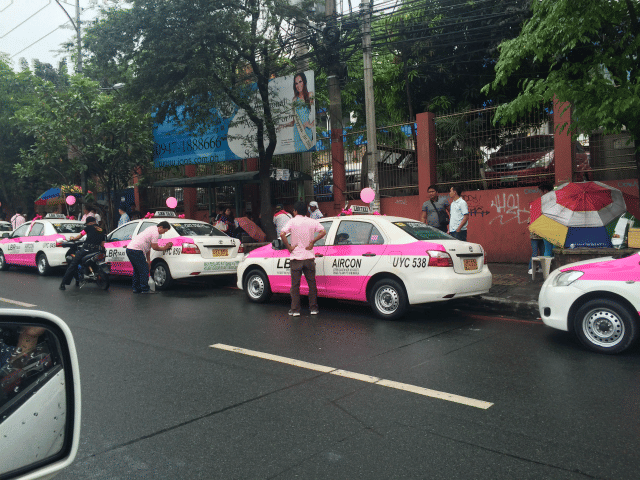 Pink taxis 