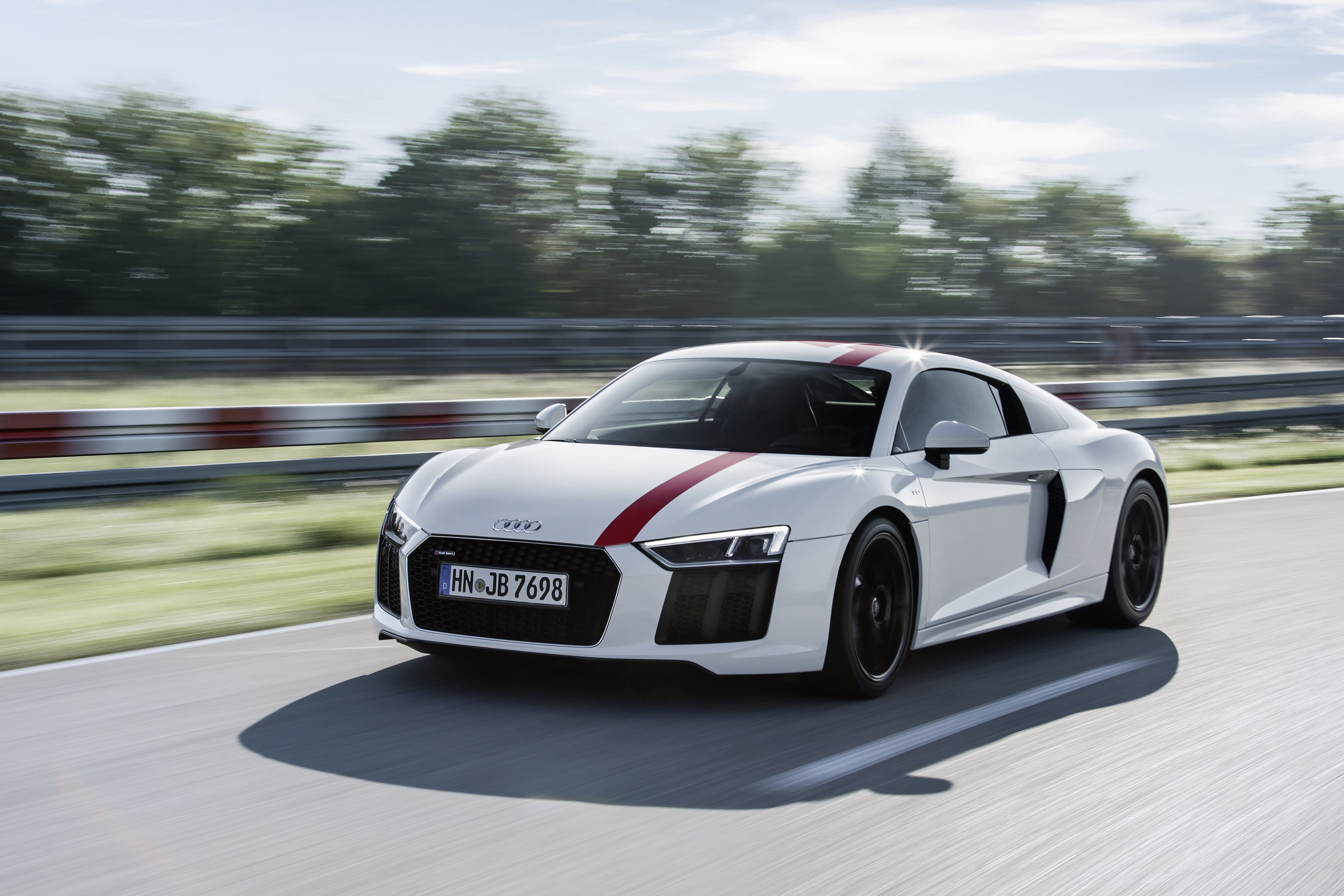 Audi R8 Nixes All-Wheel Drive for Limited-Edition Rear-Wheel V10 RWS Audi R8 Nixes All-Wheel Drive for Limited-Edition Rear-Wheel V10 RWS