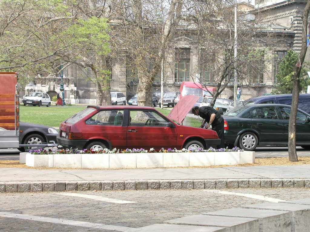 Six Things To Do When Your Car Engine Dies While Driving