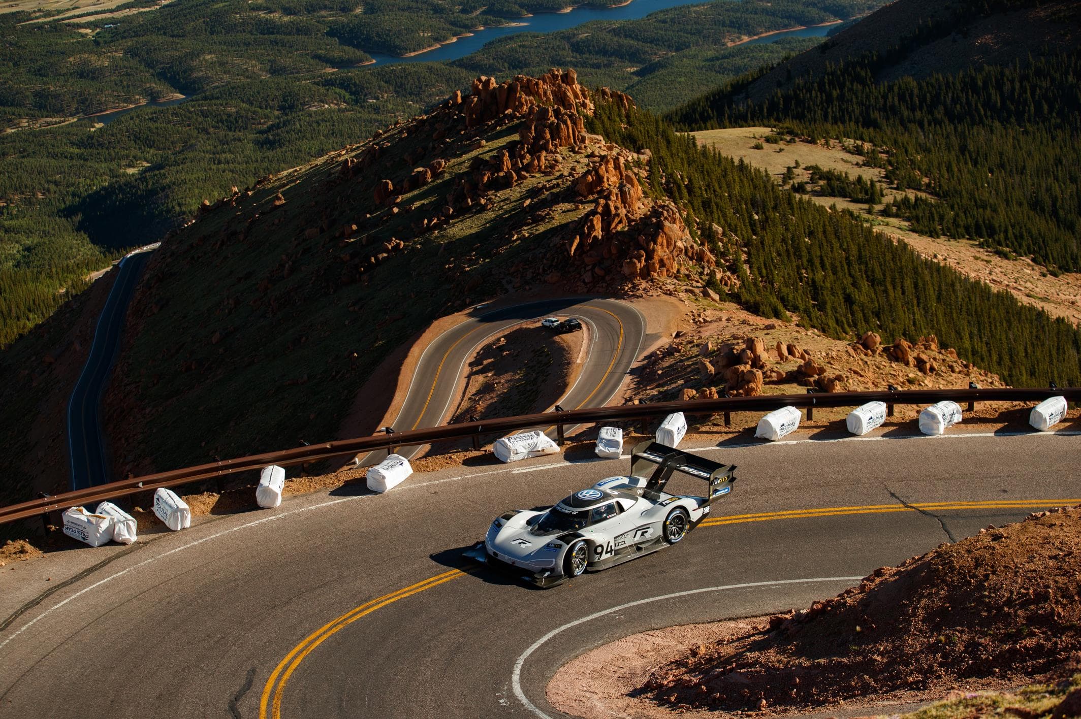 Volkswagen EV Breaks Pikes Peak Hill Climb Record Volkswagen EV Breaks Pikes Peak Hill Climb Record
