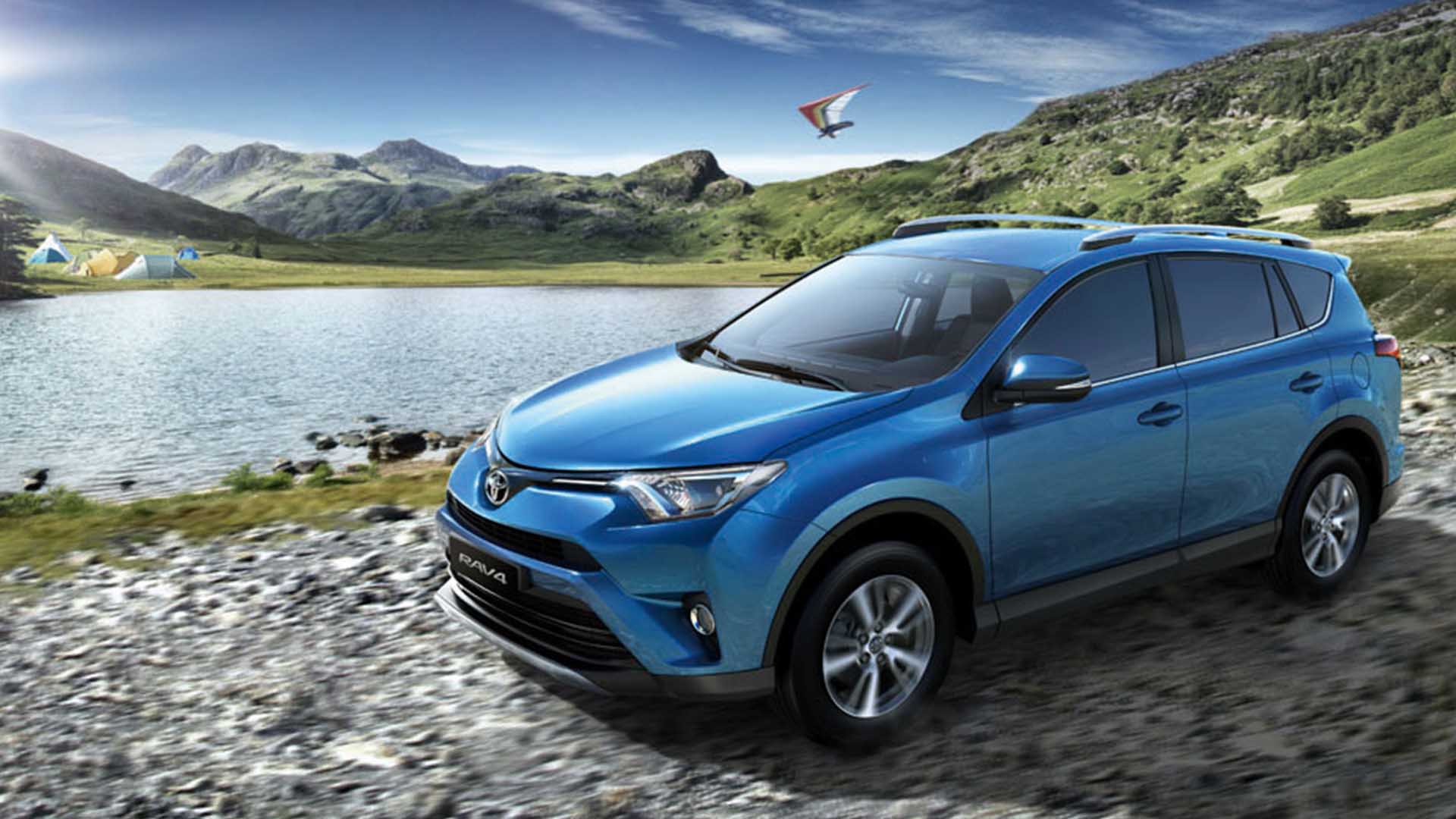 Рав 4 почему. Синяя Toyota rav4 2017. Toyota rav4 Tena. Тойота рав-4 2017 голубой. Тойота рав 4 2018г.