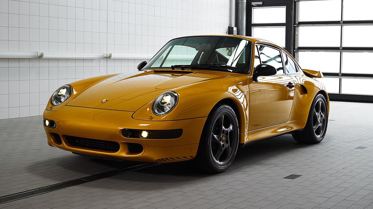 Porsche Produces Air-Cooled 993-Generation 911 Turbo 20 Years After End of Production Porsche Produces Air-Cooled 993-Generation 911 Turbo 20 Years After End of Production