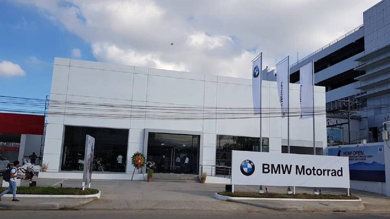 bmw bike service center