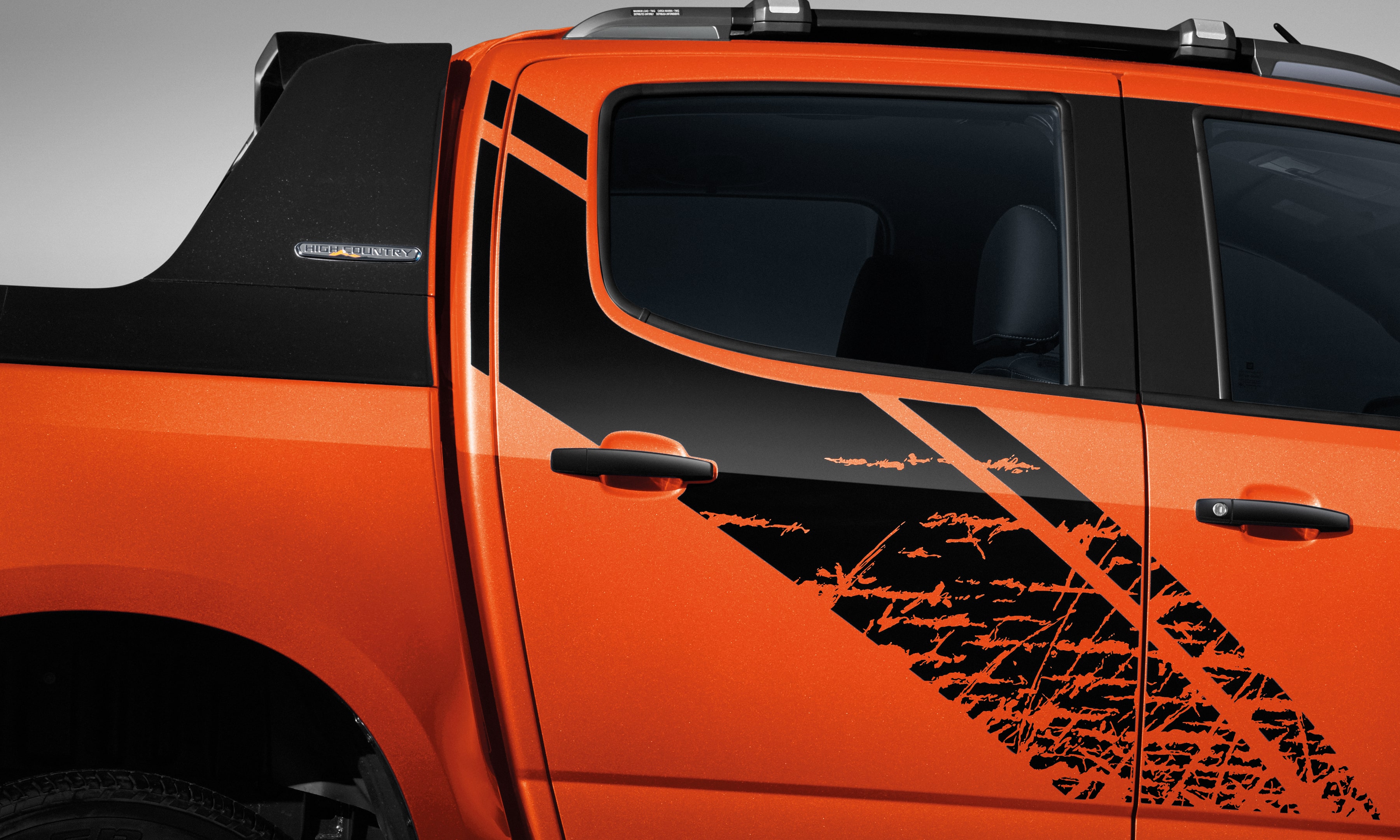 How to Apply Car Decals Correctly