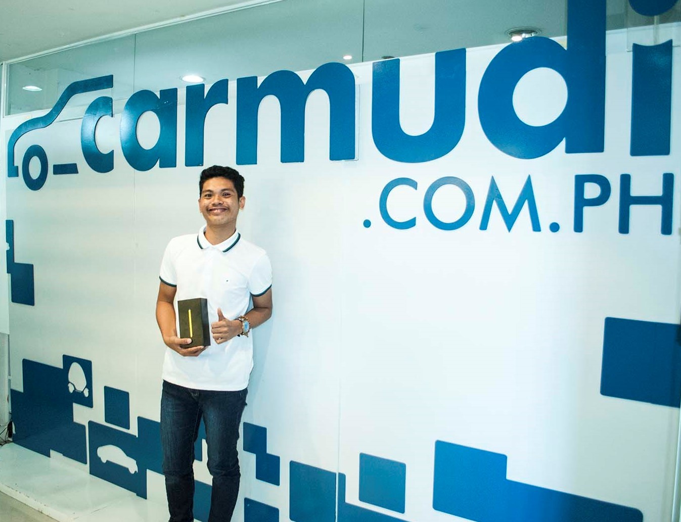 Isidro Bayeta Wins Samsung Galaxy Note 9 in Carmudi PH’s Raffle Promo