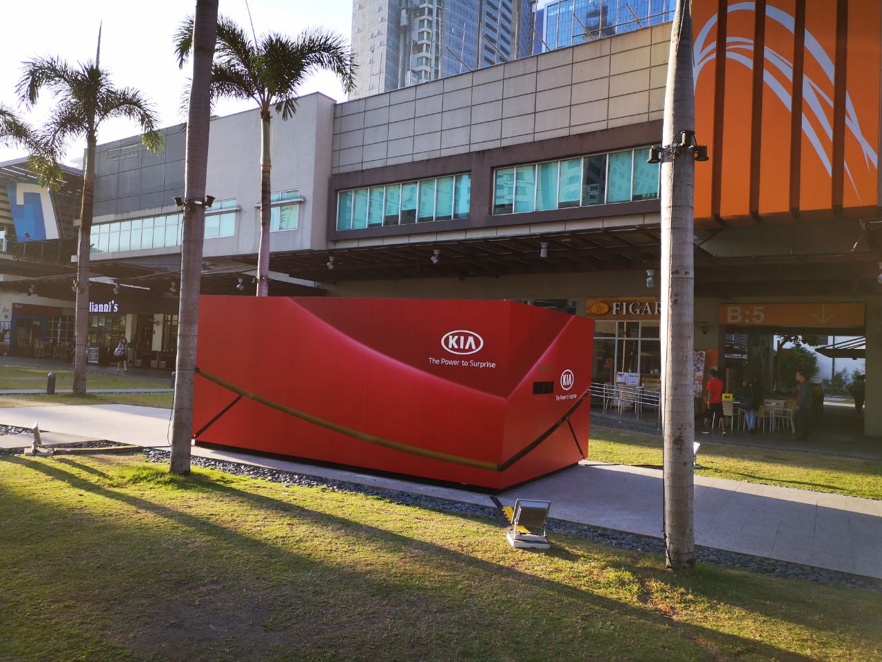 What's in Kia PH's Red Box in BGC? An All-New Model, Most Likely What's in Kia PH's Red Box in BGC? An All-New Model, Most Likely