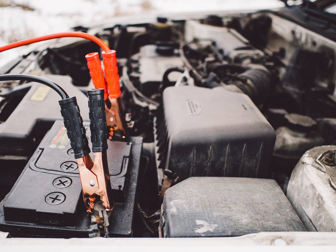 How to Clean a Car Battery