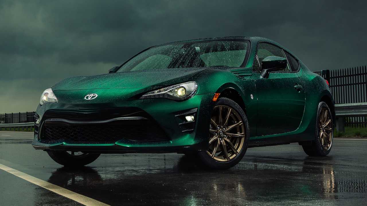 Own A Toyota 86 Hakone Edition And Make Everyone Green With Envy