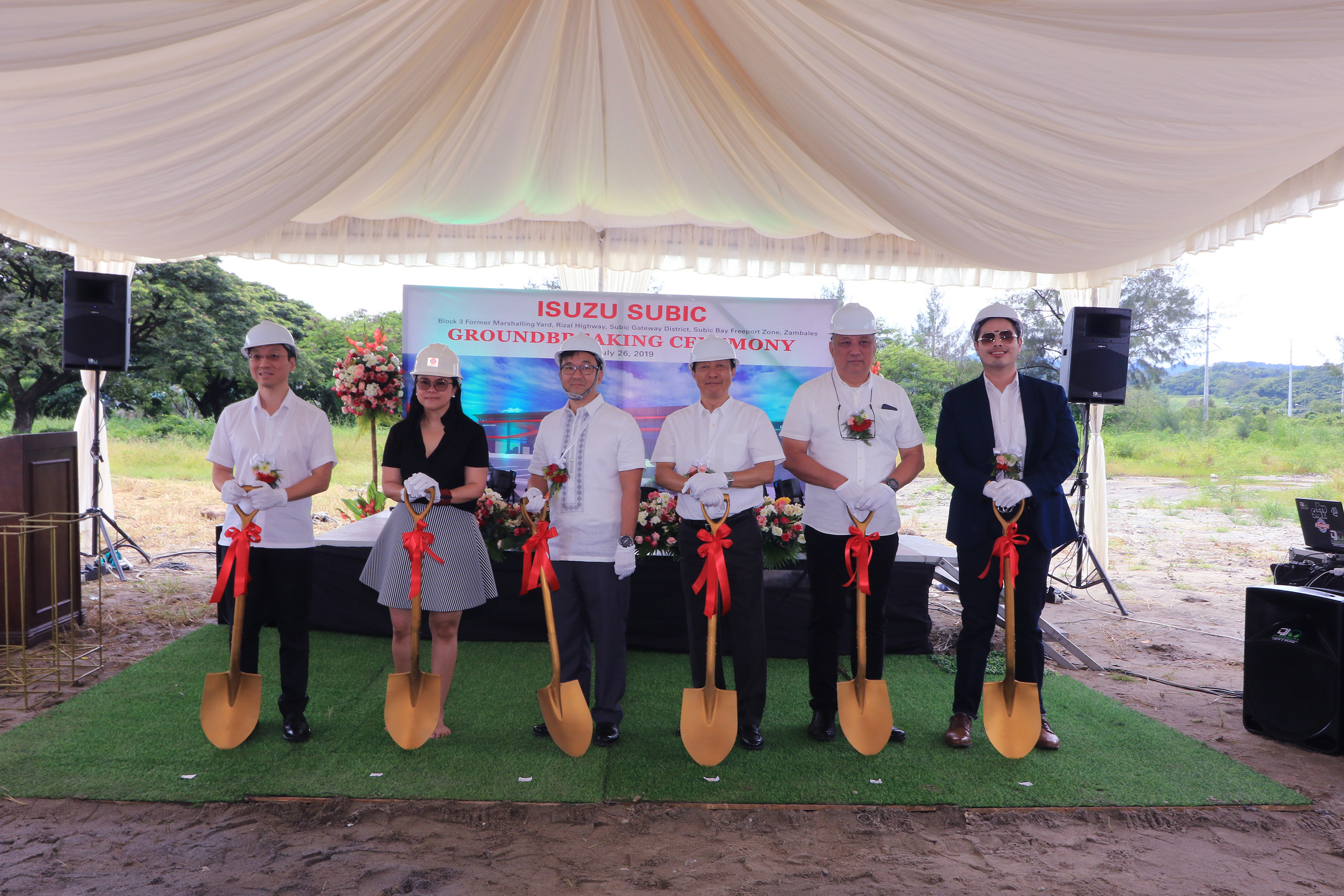Isuzu PH Breaks Ground for New Subic Dealership