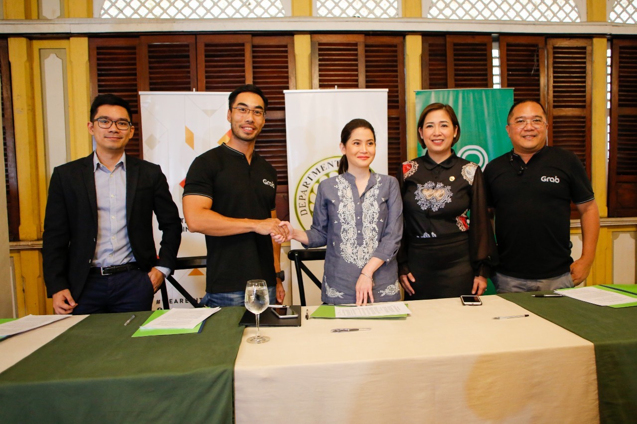 Grab PH, DOT Ink Partnership to Boost Local Tourism Efforts