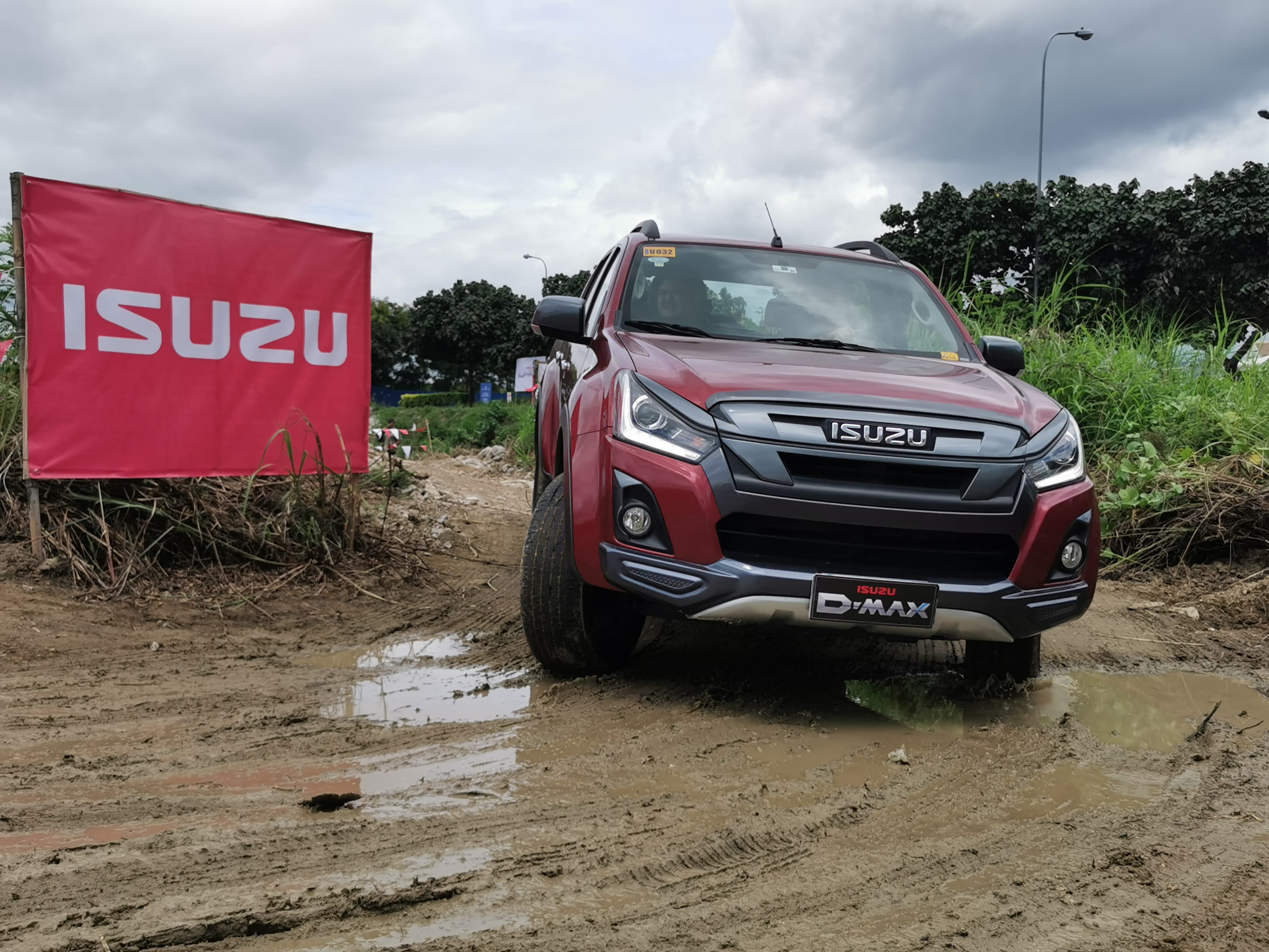Isuzu PH Wows Cebu Crowd with Isuzu D-Max LS-A Isuzu PH Wows Cebu Crowd with Isuzu D-Max LS-A