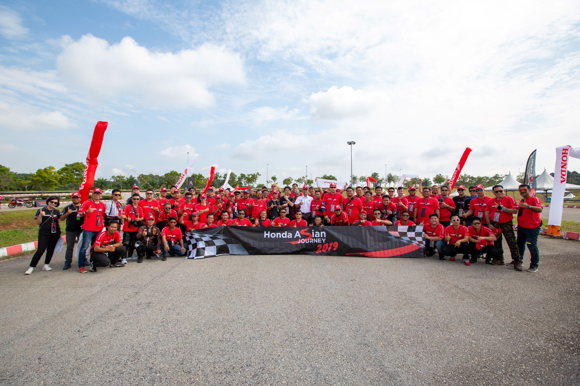 Honda Kicks Off 'Honda Asian Journey 2019', a Big Bike Cruise Through Malaysia to the MotoGP Race Honda Kicks Off 'Honda Asian Journey 2019', a Big Bike Cruise Through Malaysia to the MotoGP Race