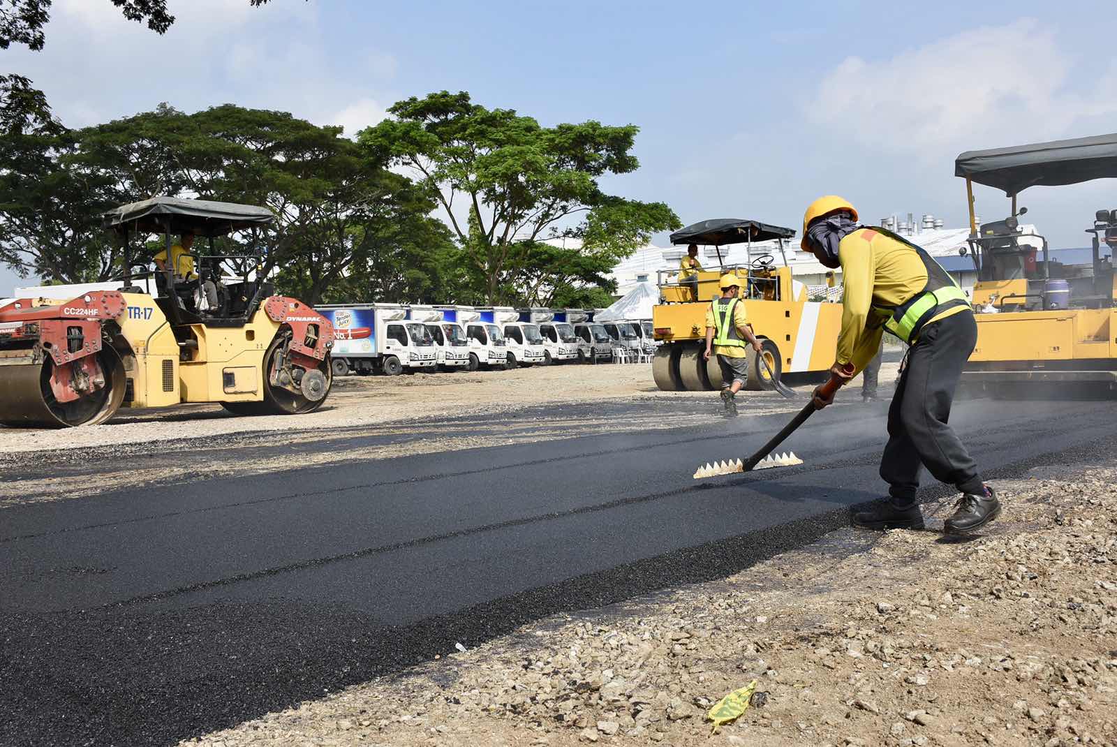 PH debuts 'green' road made from recycled plastics PH debuts 'green' road made from recycled plastics