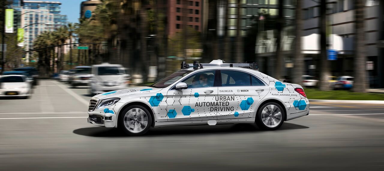 Mercedes-Benz Begins Pilot-Testing Its Autonomous Taxis Mercedes-Benz Begins Pilot-Testing Its Autonomous Taxis