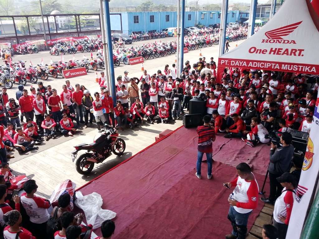 500 Bikers Ramaikan Jambore Nasional Honda CBR 500 Bikers Ramaikan Jambore Nasional Honda CBR