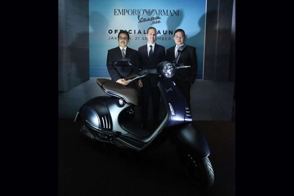 Vespa 946 Emporio Armani Hadir di Indonesia