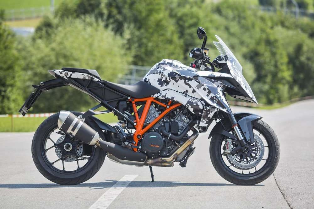 KTM 1290 Super Duke GT KTM 1290 Super Duke GT