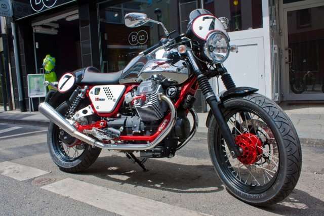 17102015-Moto-MotoGuzzi_V7_Racer