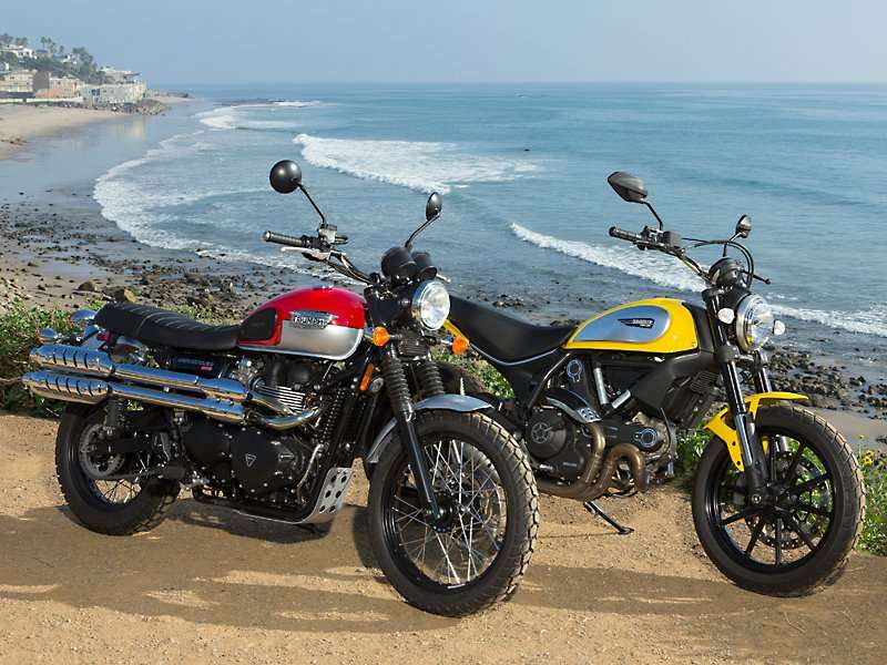 Scramblers-static-2bikes-coast