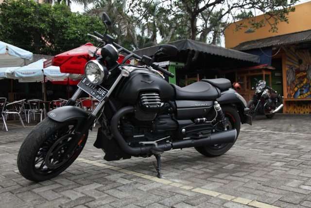 10032016-Moto-Moto-Guzzi-Audace_04