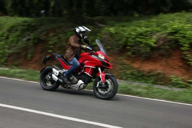 03052016-Moto-Multistrada-1200_02