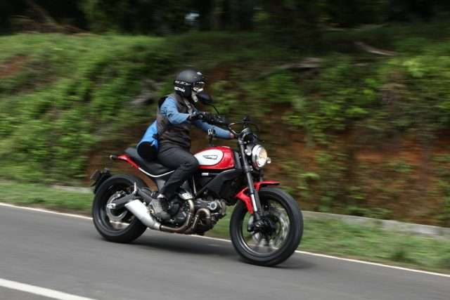04062016-Moto-Ducati-Scrambler_01