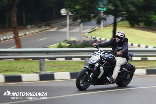 13072016-Moto-Ducati-XDiavel_02