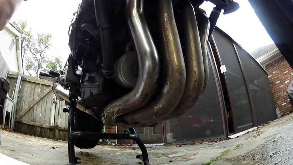 Cara Ampuh Mengusir Karat Pada Leher Knalpot - Zigwheels  