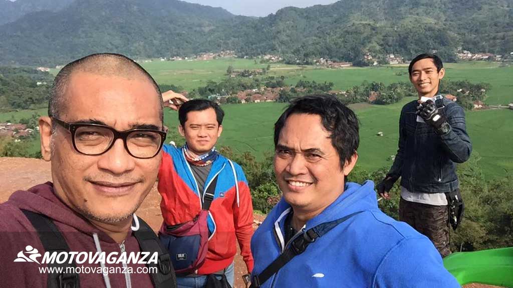 Motovaganza Riding ke Gunung Halimun Salak (Bagian 1) Motovaganza Riding ke Gunung Halimun Salak (Bagian 1)